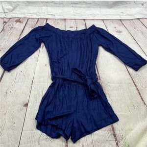 Guess off the shoulder long sleeve shorts romper XS